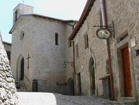 Locanda Il Falco Nero Fumone Экстерьер фото