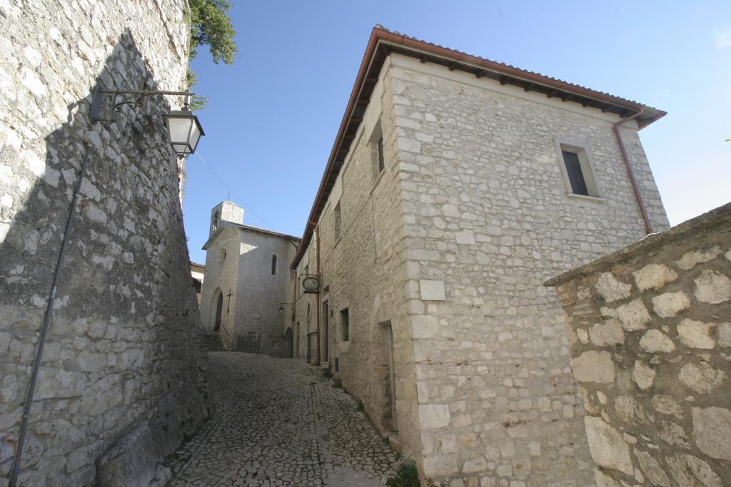 Locanda Il Falco Nero Fumone Экстерьер фото