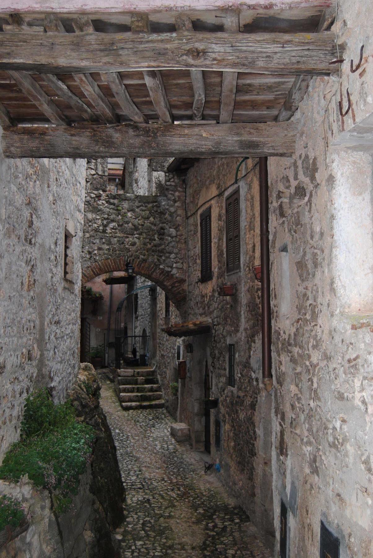 Locanda Il Falco Nero Fumone Экстерьер фото